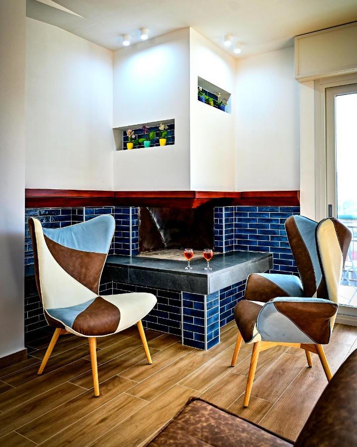 לוקרי Kore Suites&Apartments מראה חיצוני תמונה
