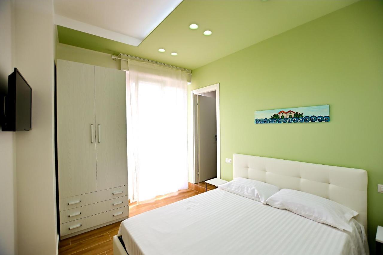 לוקרי Kore Suites&Apartments מראה חיצוני תמונה